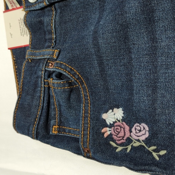 Levi's 10R Blue Straight Leg Kids Jeans with Floral Embroidery NEW WITH TAGS!! - Picture 3 of 11